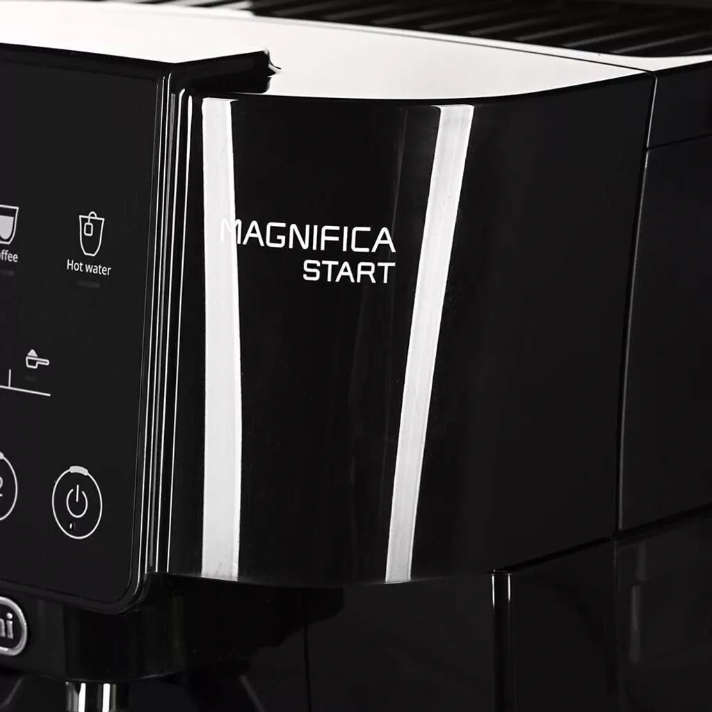 ���������� �������������� DeLonghi Magnifica S ECAM 220.60.B